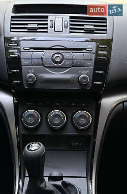Седан Mazda 6 2010 в 