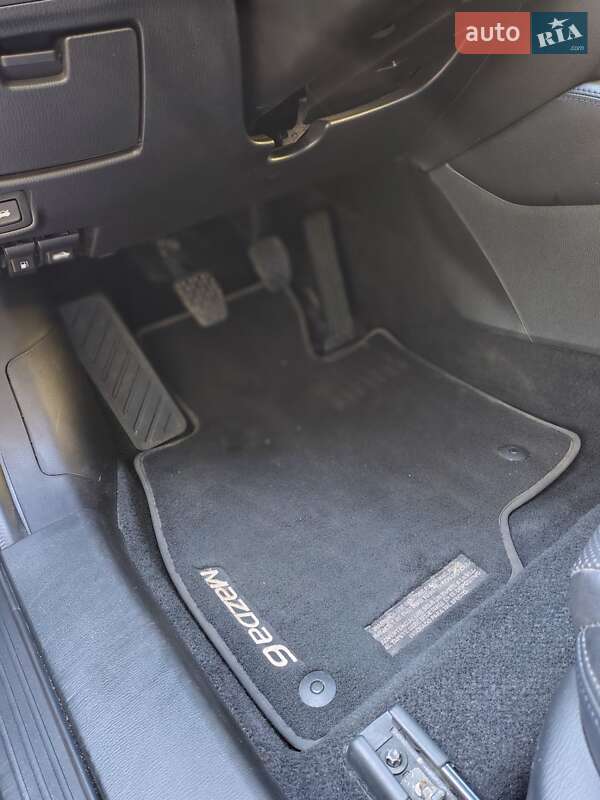 Седан Mazda 6 2017 в Киеве