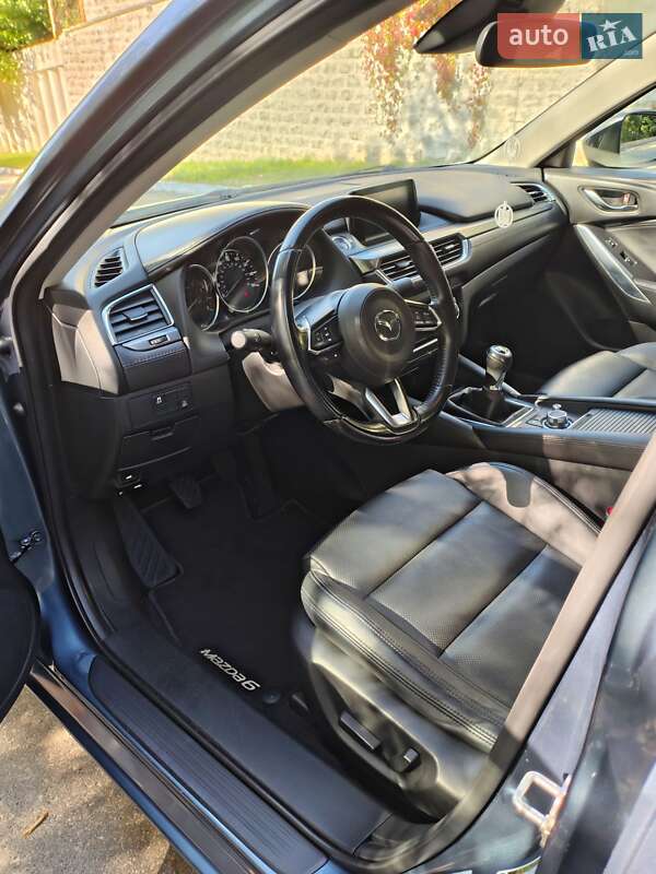 Седан Mazda 6 2017 в Киеве