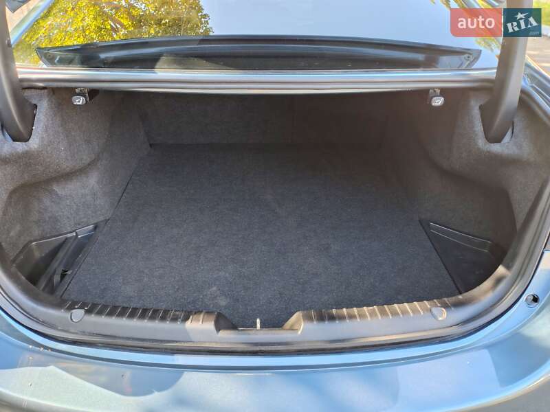 Седан Mazda 6 2017 в Киеве