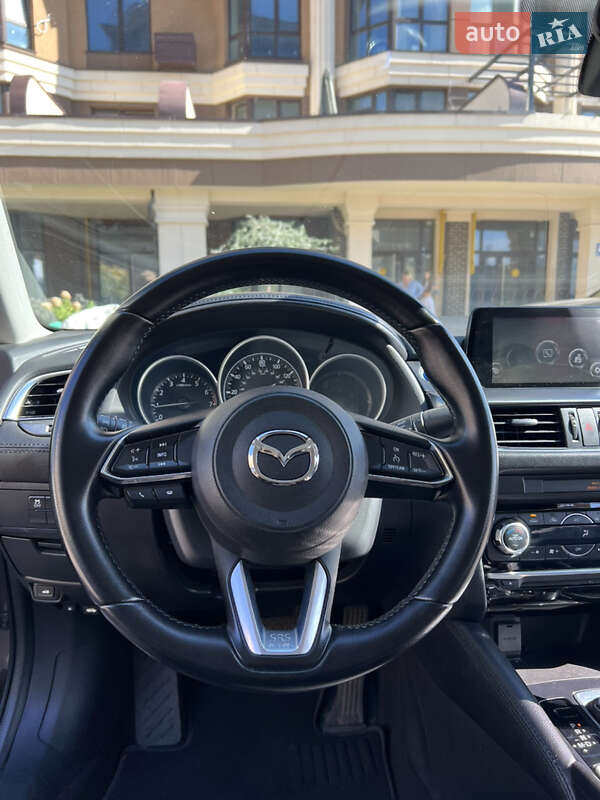 Седан Mazda 6 2016 в Киеве