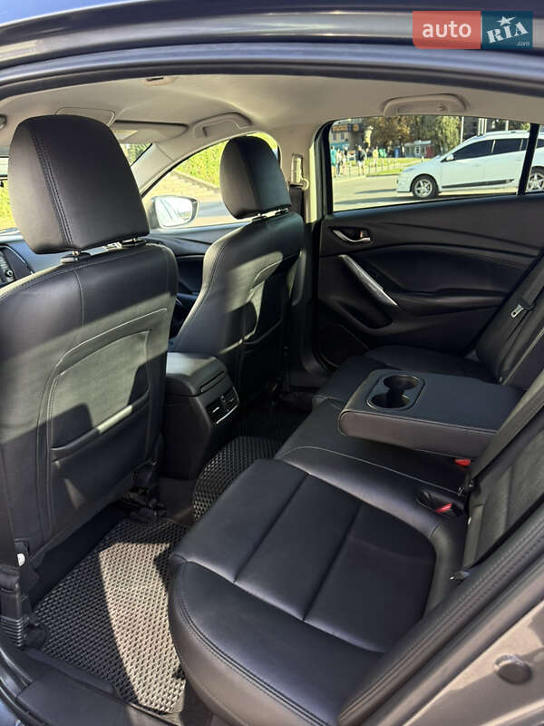 Седан Mazda 6 2014 в Харькове