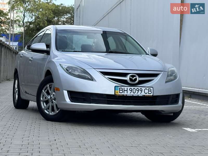 Седан Mazda 6 2011 в 