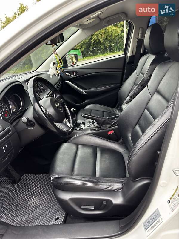 Седан Mazda 6 2014 в Хмельницком