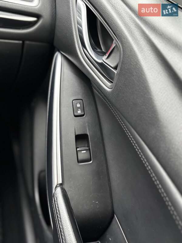 Седан Mazda 6 2014 в Хмельницком