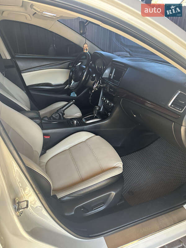 Седан Mazda 6 2013 в Ходосовке