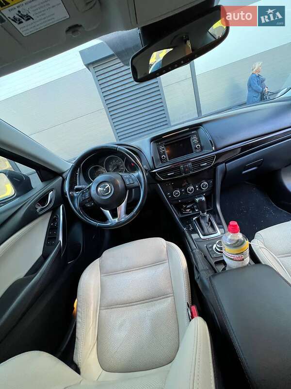 Седан Mazda 6 2014 в Ивано-Франковске