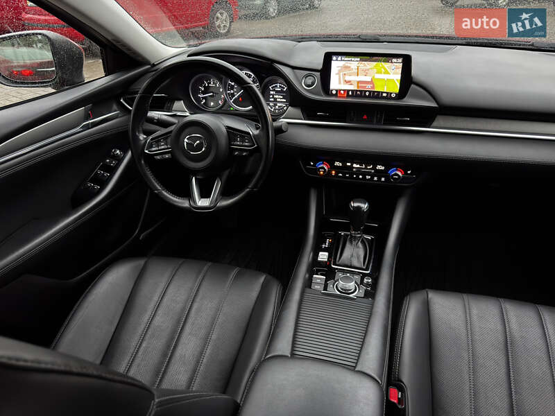 Седан Mazda 6 2018 в Днепре