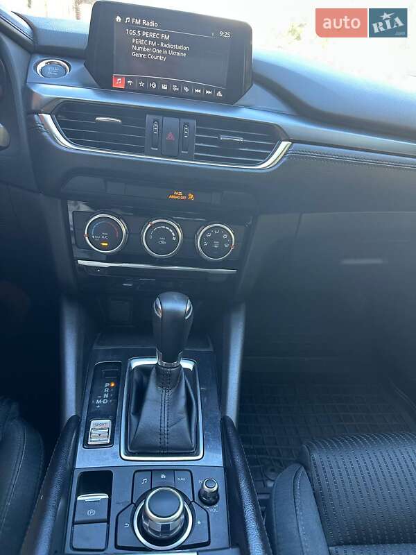 Седан Mazda 6 2016 в Киеве