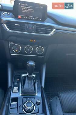 Седан Mazda 6 2016 в 