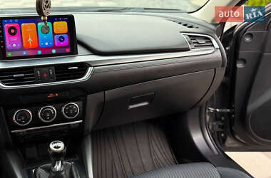Седан Mazda 6 2015 в 