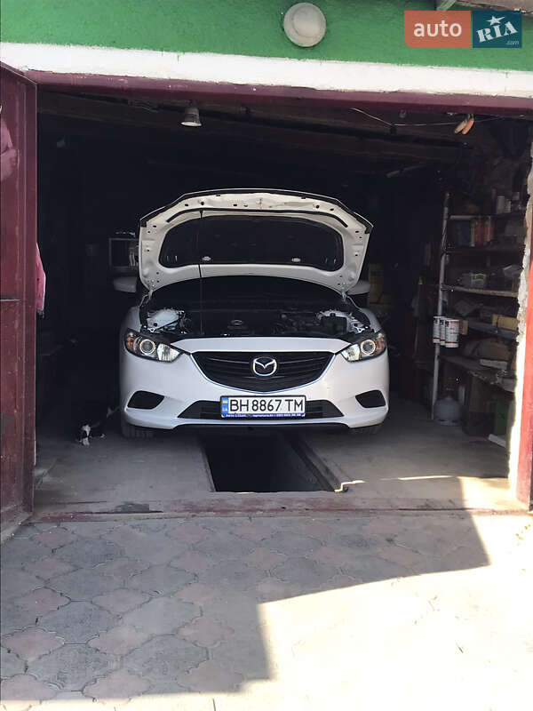 Седан Mazda 6 2015 в Песчанке