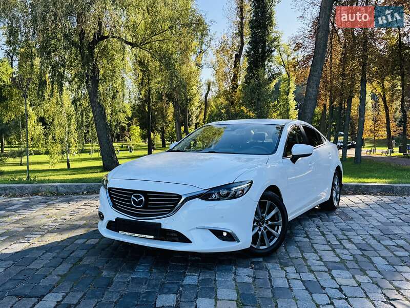 Седан Mazda 6 2016 в Киеве