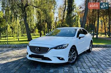 Седан Mazda 6 2016 в 