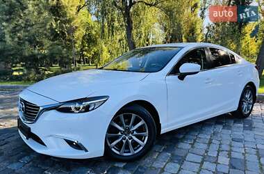 Седан Mazda 6 2016 в 