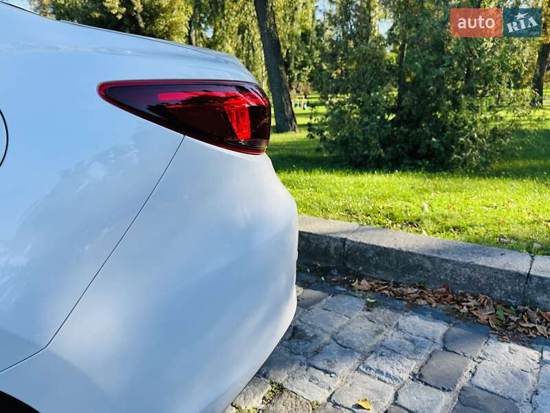 Седан Mazda 6 2016 в Киеве