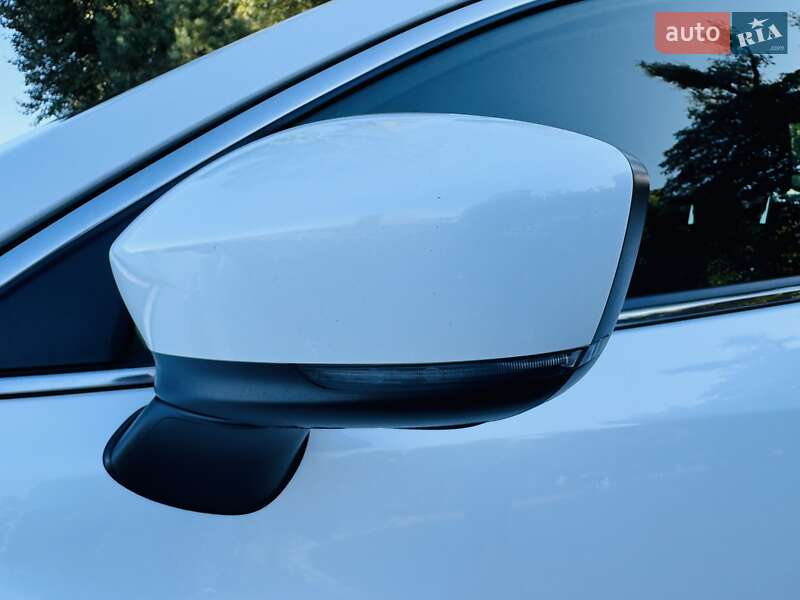 Седан Mazda 6 2016 в Киеве