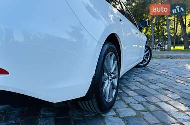 Седан Mazda 6 2016 в 