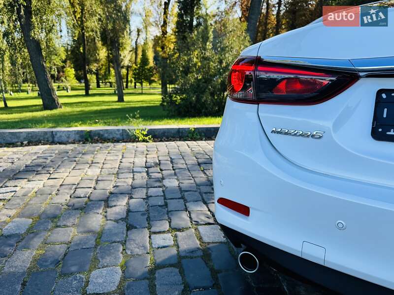 Седан Mazda 6 2016 в Киеве