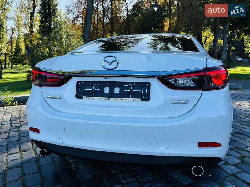Седан Mazda 6 2016 в Киеве
