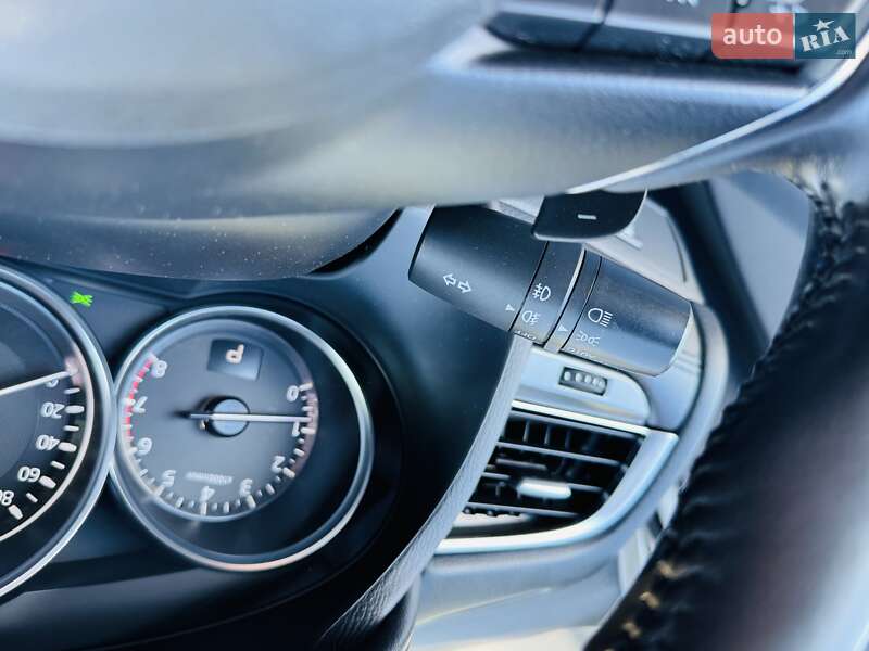 Седан Mazda 6 2016 в Киеве