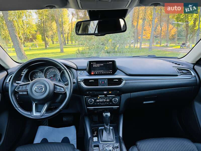 Седан Mazda 6 2016 в Киеве