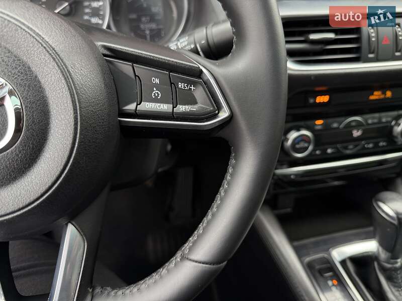 Седан Mazda 6 2017 в Львове