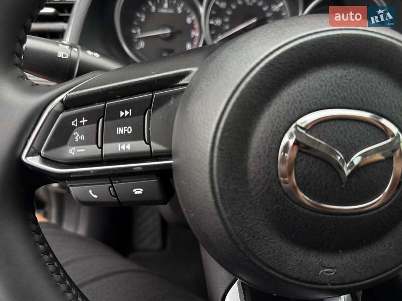 Седан Mazda 6 2017 в Львове