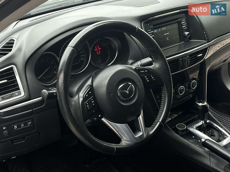 Седан Mazda 6 2014 в Харькове