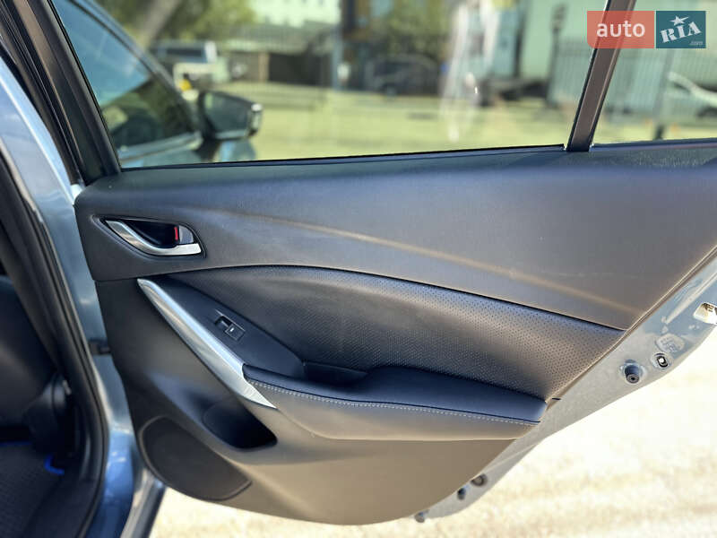 Седан Mazda 6 2014 в Киеве