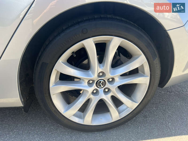 Седан Mazda 6 2014 в Буче