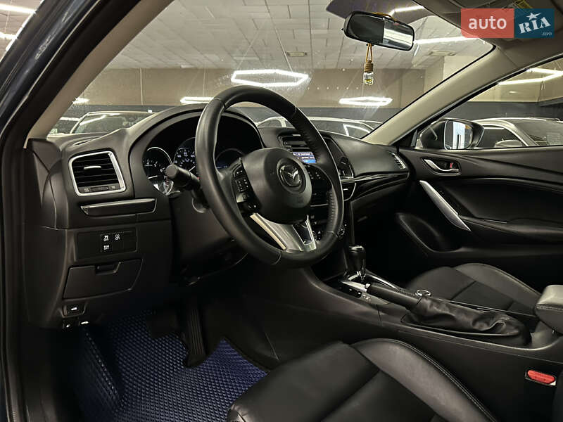 Седан Mazda 6 2013 в Николаеве