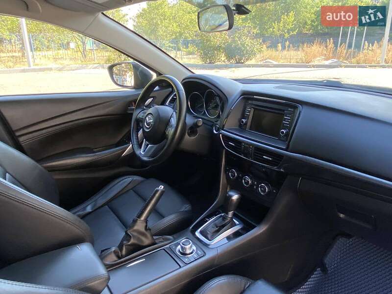 Седан Mazda 6 2014 в Николаеве