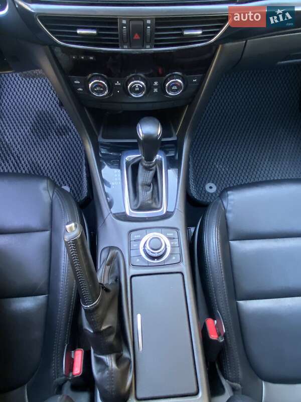Седан Mazda 6 2014 в Николаеве