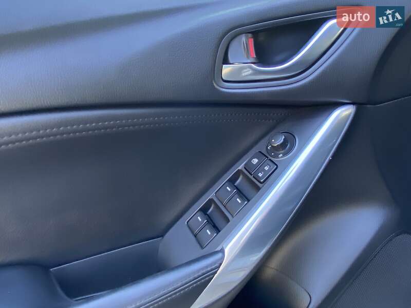 Седан Mazda 6 2014 в Николаеве