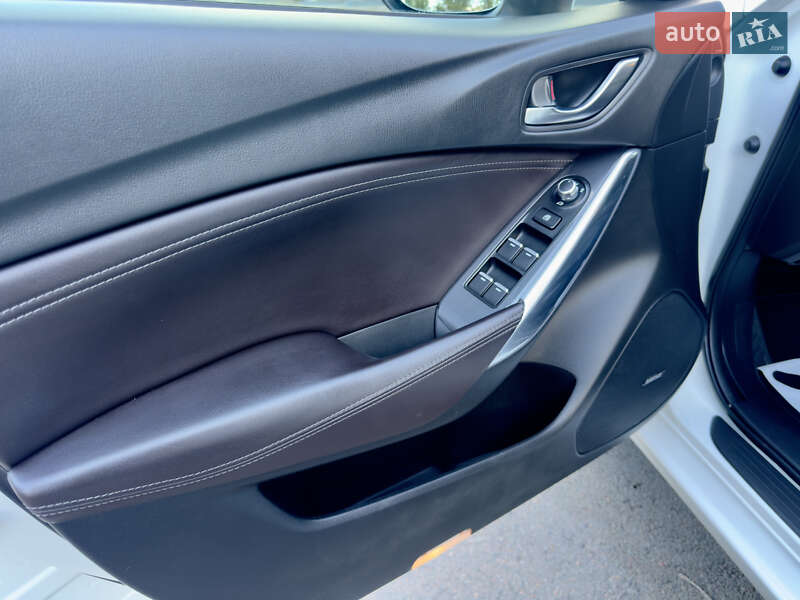 Универсал Mazda 6 2015 в Ровно