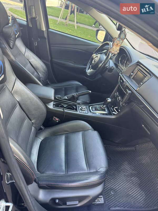 Седан Mazda 6 2014 в Могилев-Подольске