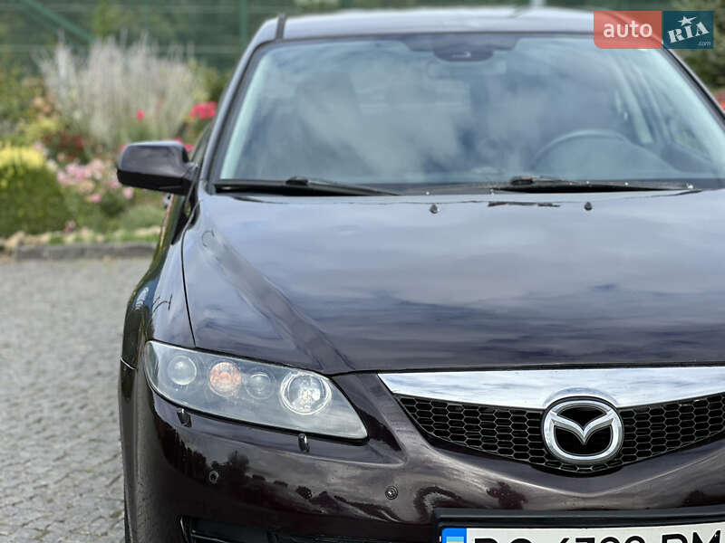 Седан Mazda 6 2006 в Жовкве
