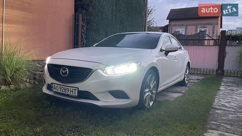 Седан Mazda 6 2012 в 