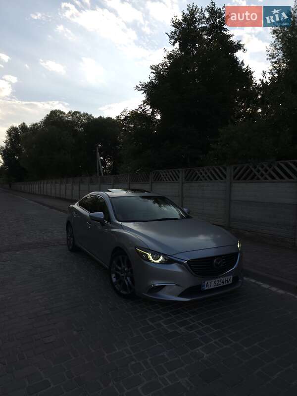 Седан Mazda 6 2015 в Ивано-Франковске