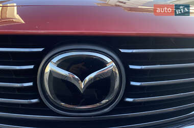 Седан Mazda 6 2015 в 