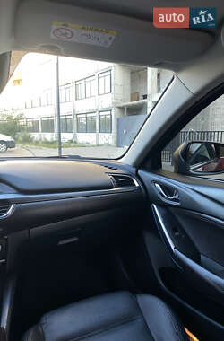 Седан Mazda 6 2015 в 