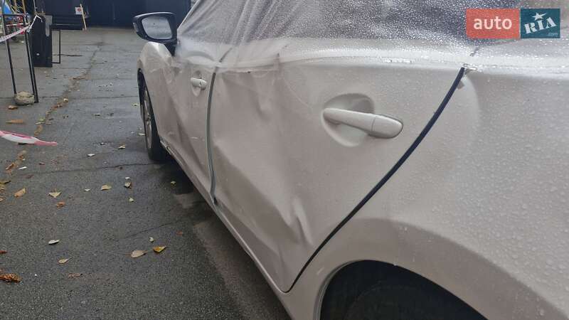 Седан Mazda 6 2014 в Киеве