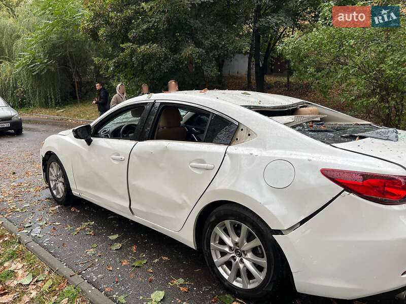 Седан Mazda 6 2014 в Киеве
