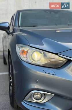 Седан Mazda 6 2013 в 
