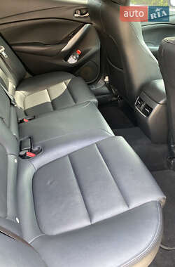 Седан Mazda 6 2016 в 