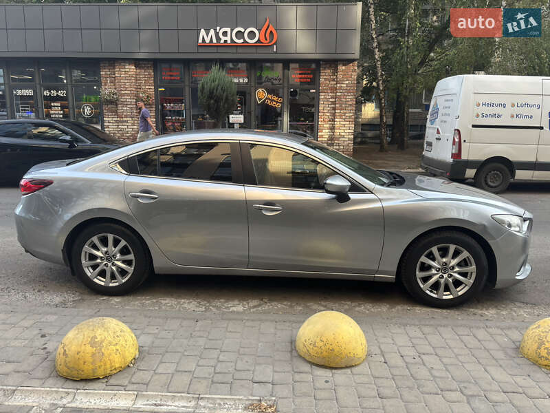 Седан Mazda 6 2014 в Дніпрі