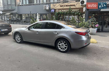 Седан Mazda 6 2014 в Днепре