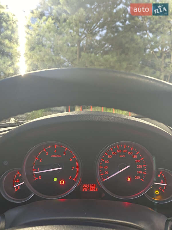 Седан Mazda 6 2009 в Ровно