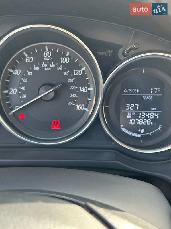 Седан Mazda 6 2016 в Ужгороде